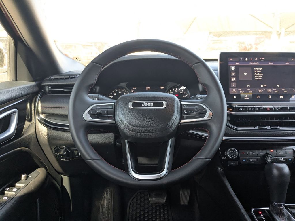 Thumbnail: 2025 Jeep Compass - 25