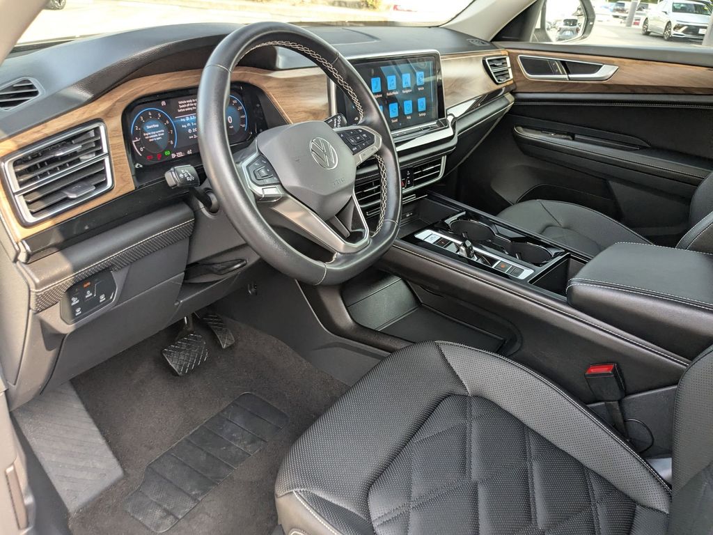 Thumbnail: 2025 Volkswagen Atlas - 13