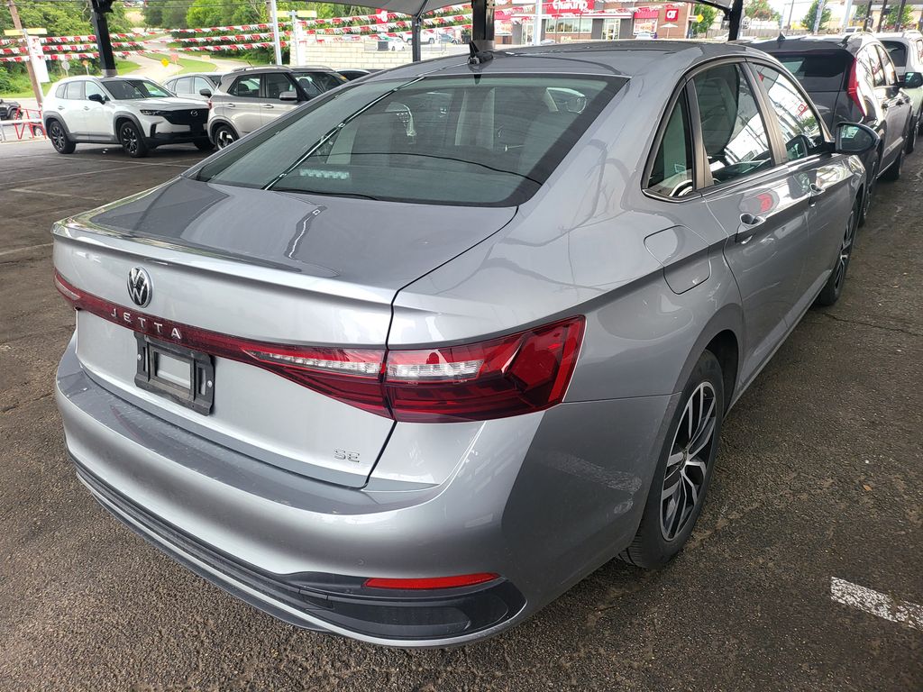 Thumbnail: 2025 Volkswagen Jetta - 8