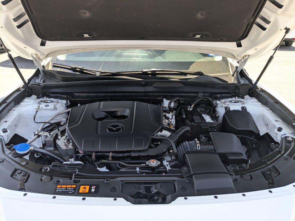 Thumbnail: 2025 Mazda CX-50 - 31