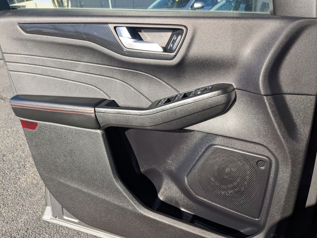 Thumbnail: 2025 Ford Escape - 15