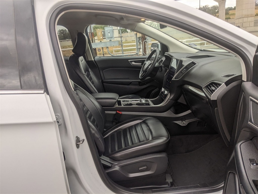 Thumbnail: 2024 Ford Edge - 26