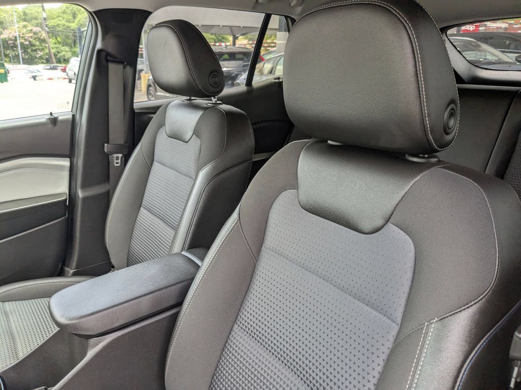 Thumbnail: 2025 Chevrolet Trax - 15