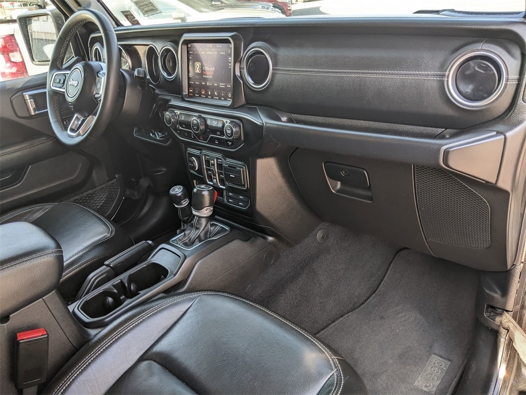 Thumbnail: 2023 Jeep Wrangler - 25