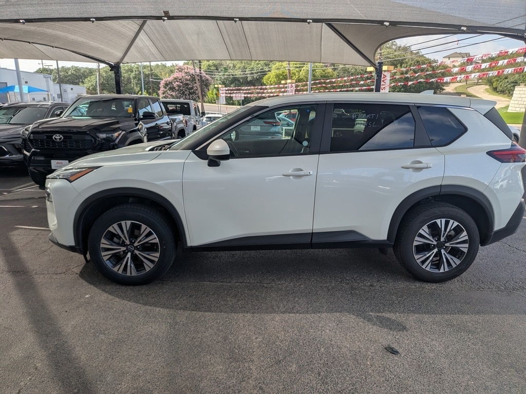Thumbnail: 2023 Nissan Rogue - 8