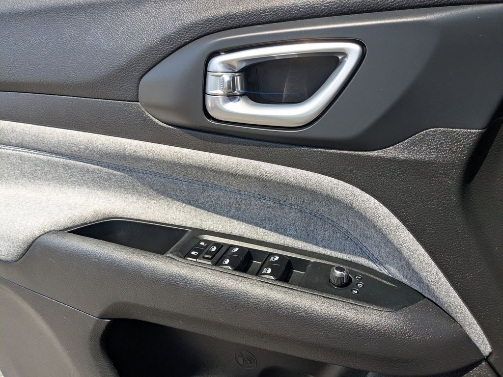 Thumbnail: 2025 Jeep Compass - 16