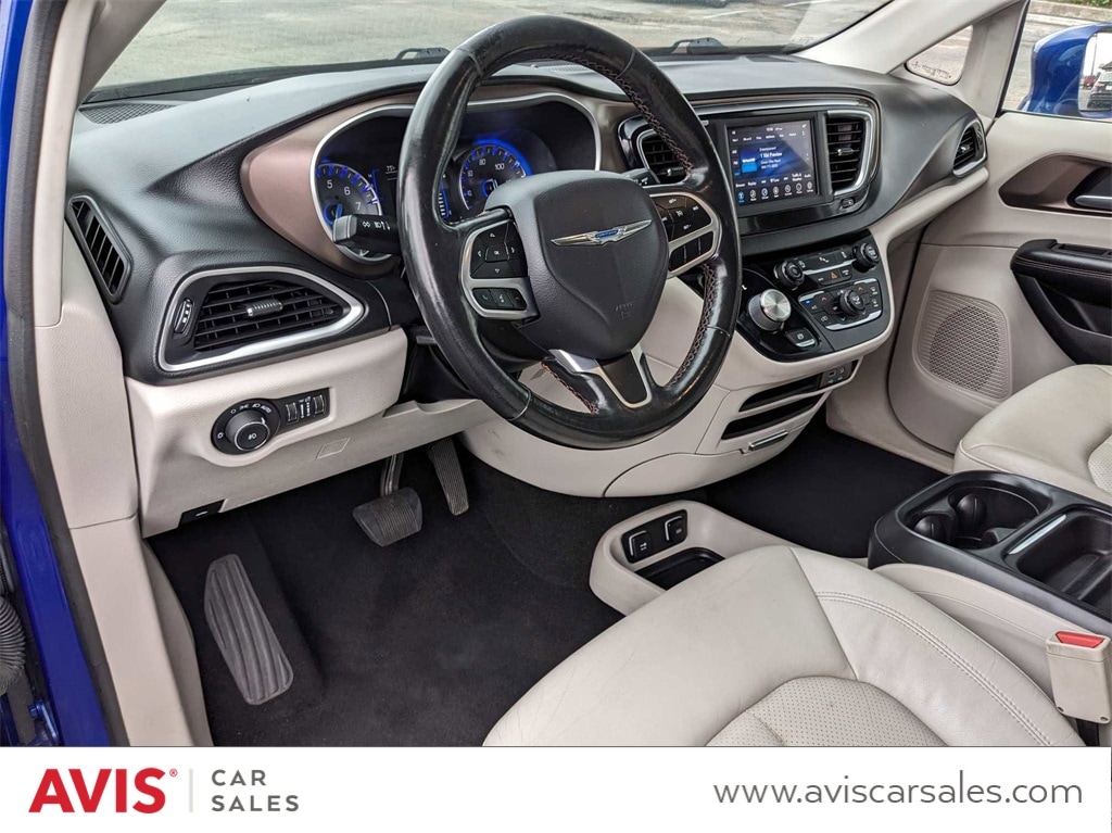 2019 Chrysler Pacifica Touring 9