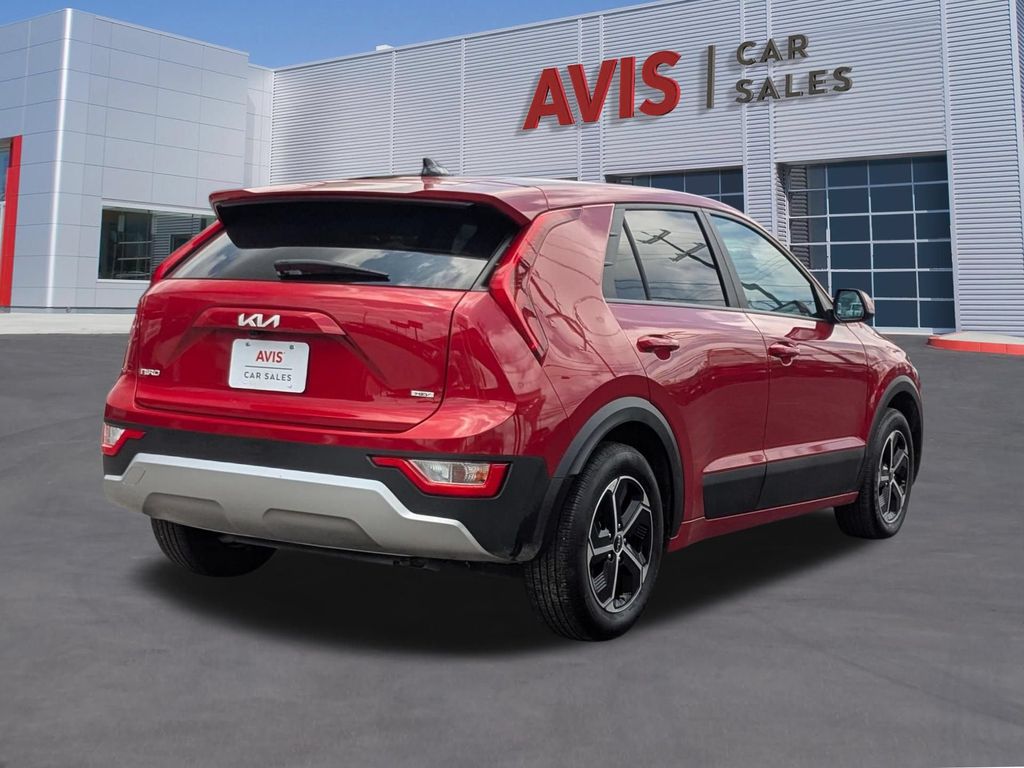Thumbnail: 2025 Kia Niro - 6