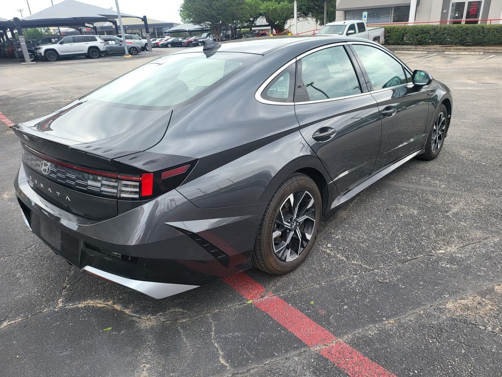 Thumbnail: 2025 Hyundai Sonata - 12