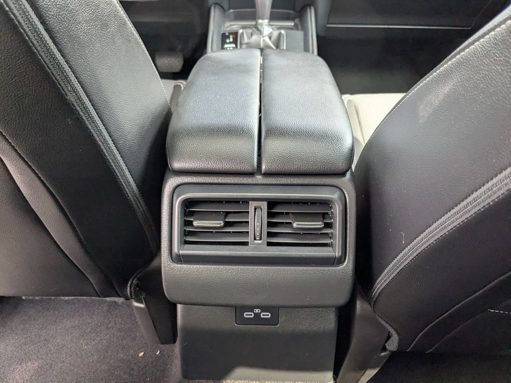 Thumbnail: 2025 Mazda CX-50 - 27