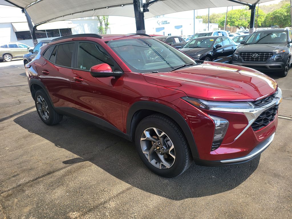 Thumbnail: 2025 Chevrolet Trax - 15