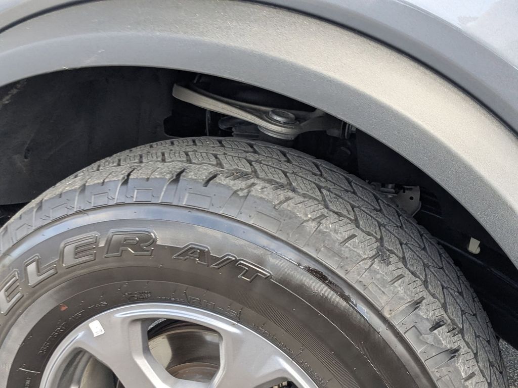 Thumbnail: 2025 Ford Bronco - 32