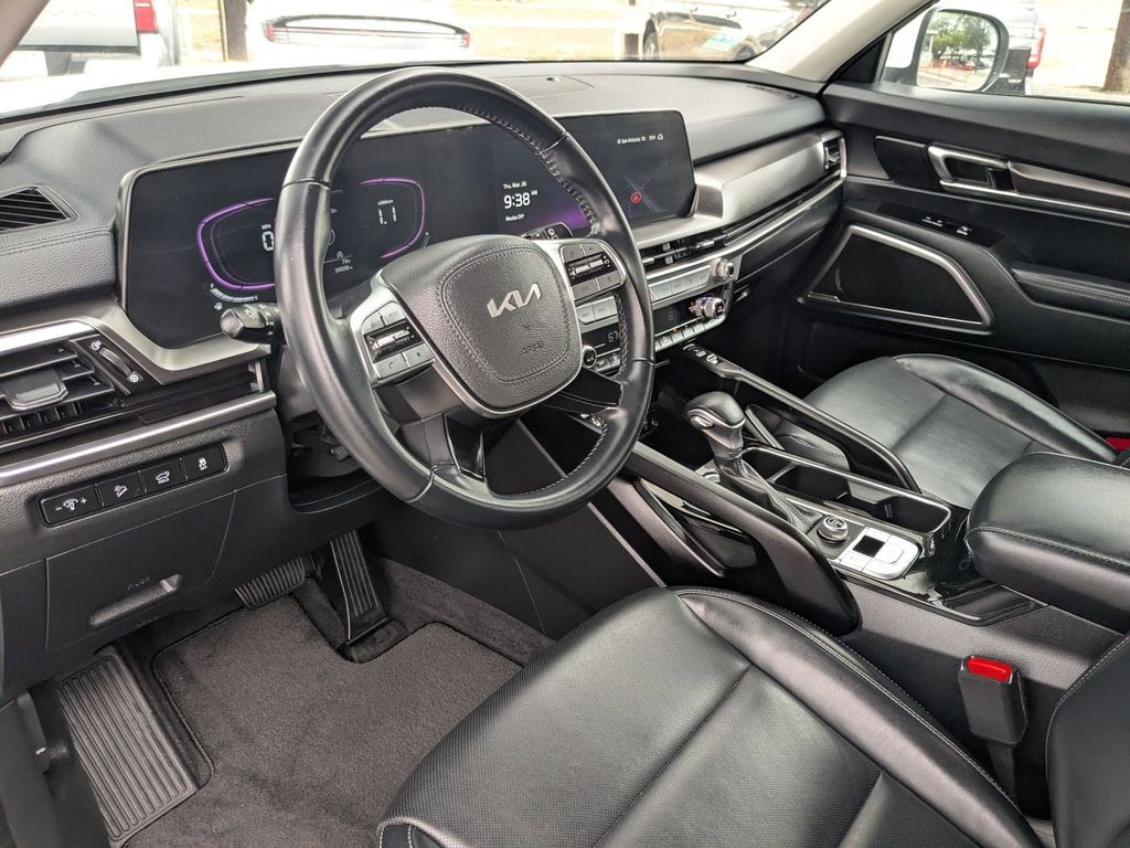 Thumbnail: 2025 Kia Telluride - 14