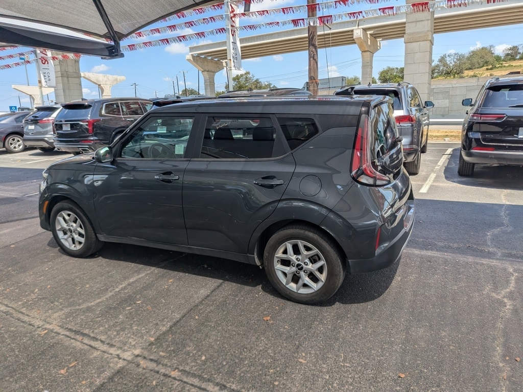 Thumbnail: 2023 Kia Soul - 6