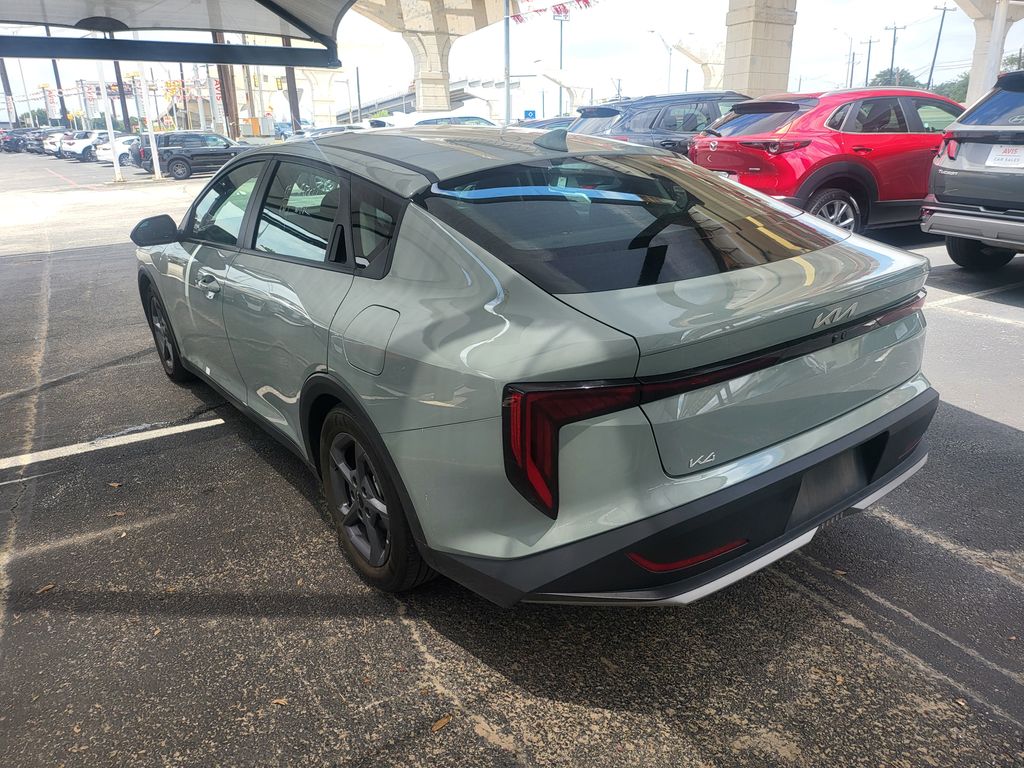 Thumbnail: 2025 Kia K4 - 4