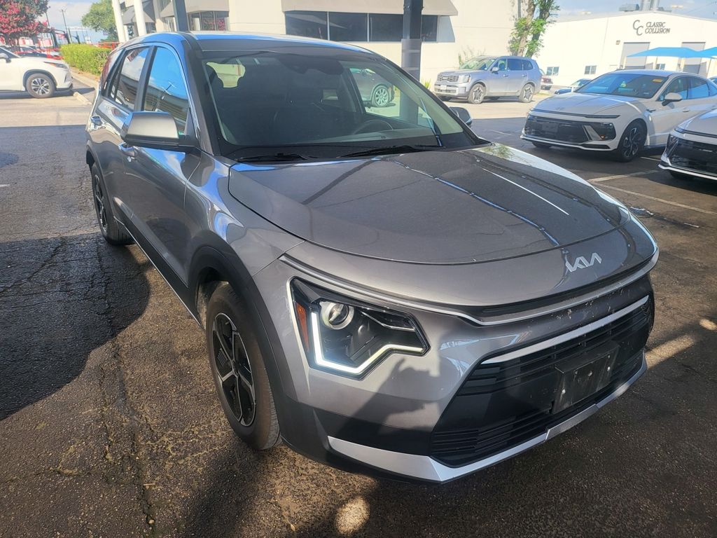 Thumbnail: 2025 Kia Niro - 2