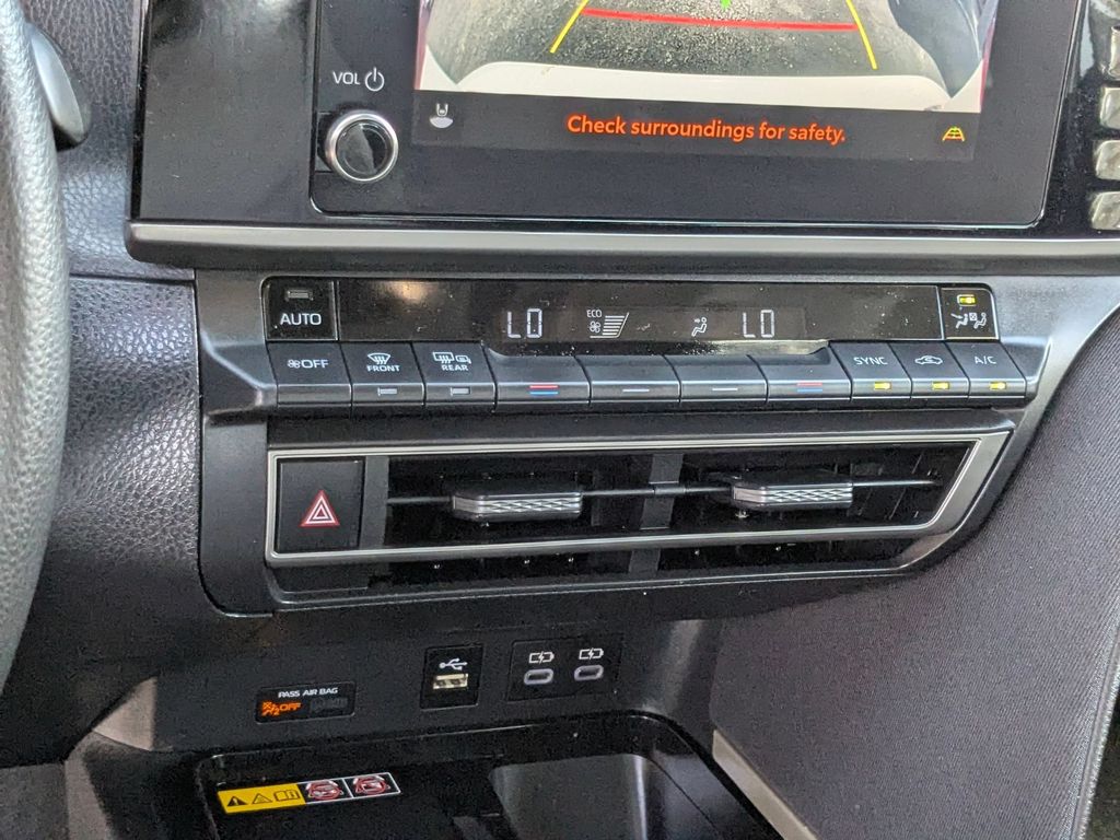 Thumbnail: 2025 Toyota Camry - 20