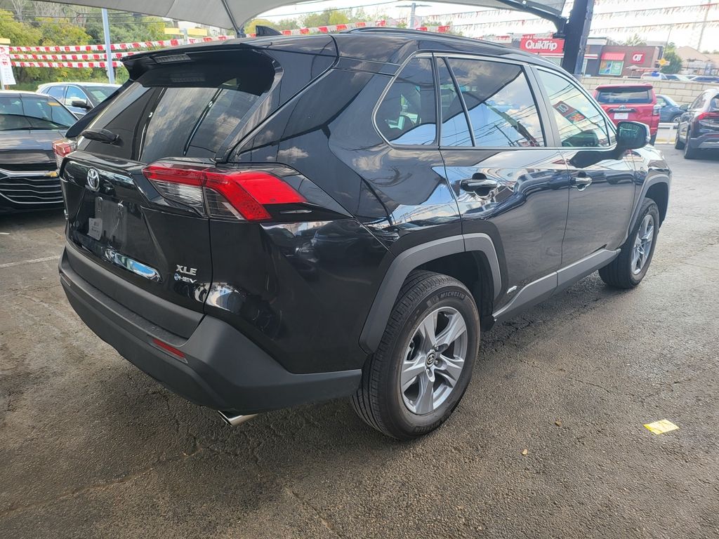 Thumbnail: 2025 Toyota RAV4 - 3