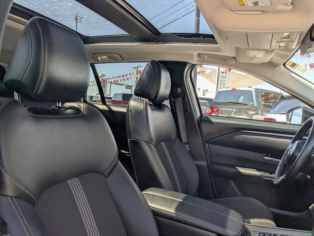 Thumbnail: 2025 Mazda CX-50 - 28