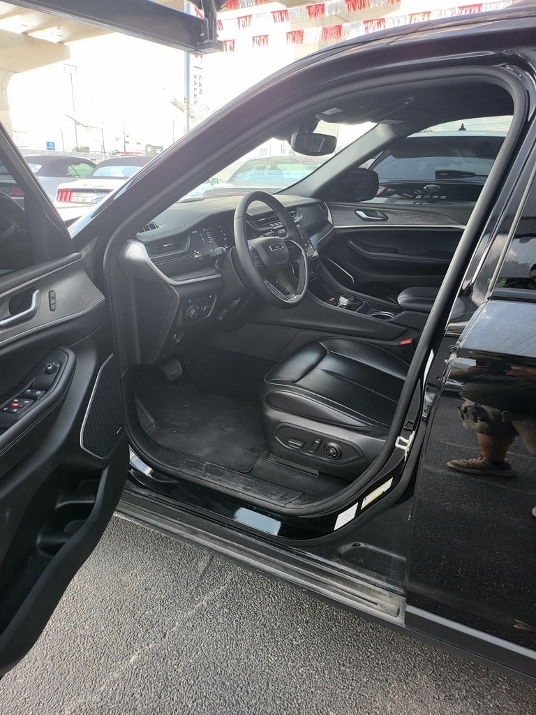 Thumbnail: 2024 Jeep Grand Cherokee - 5