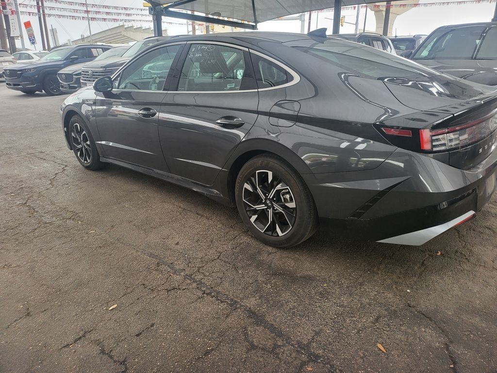 Thumbnail: 2025 Hyundai Sonata - 9