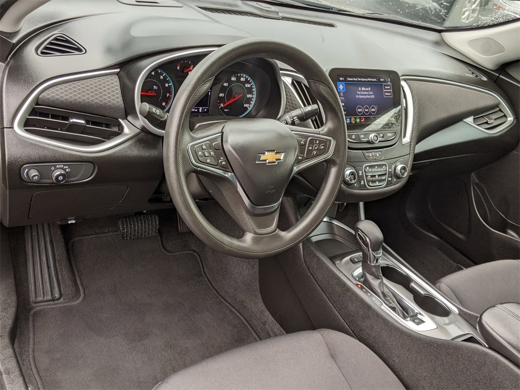 2024 Chevrolet Malibu LT 13