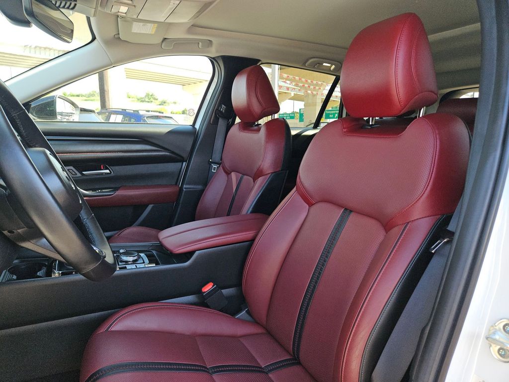 Thumbnail: 2025 Mazda CX-50 - 16