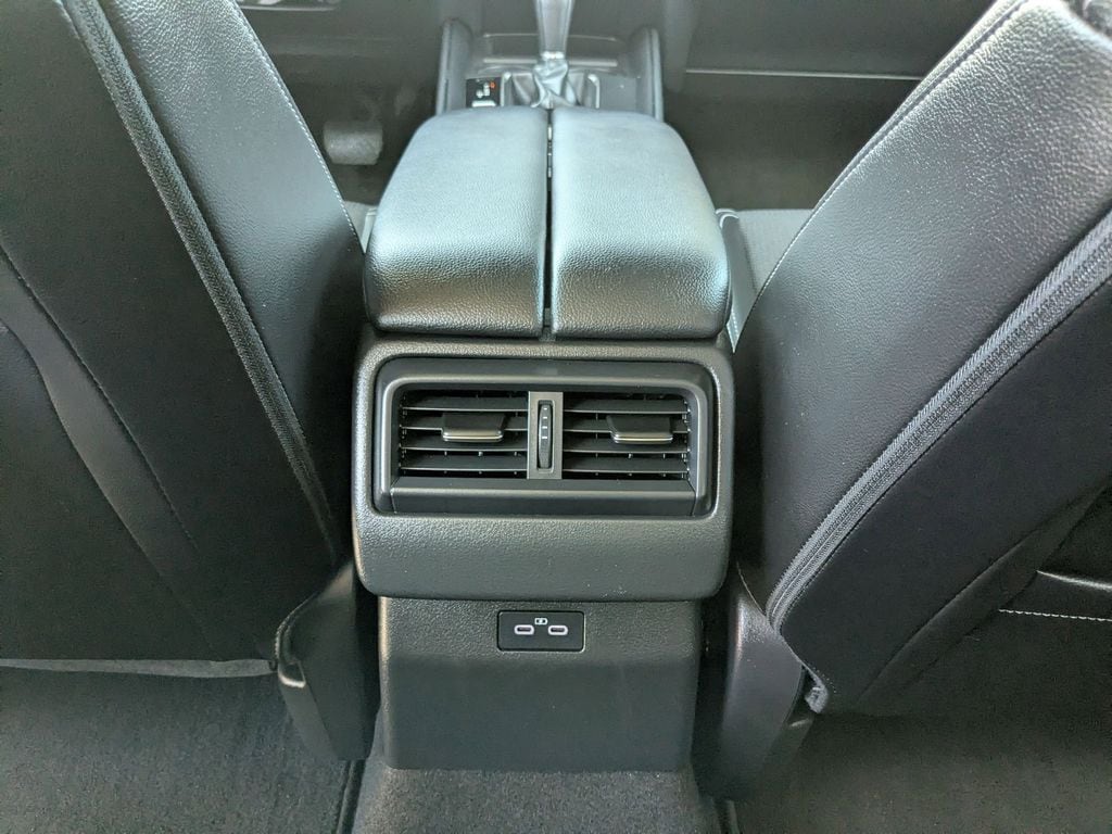 Thumbnail: 2025 Mazda CX-50 - 26