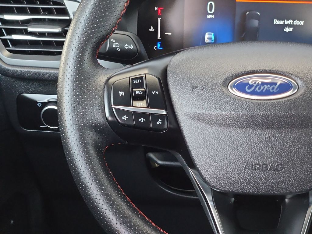 2025 Ford Escape ST-Line - Photo 23