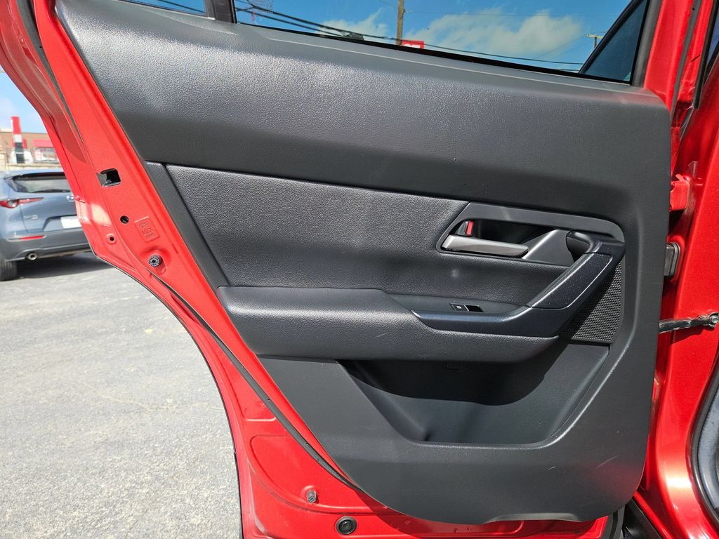 2025 Mazda CX-50 Premium - Photo 17