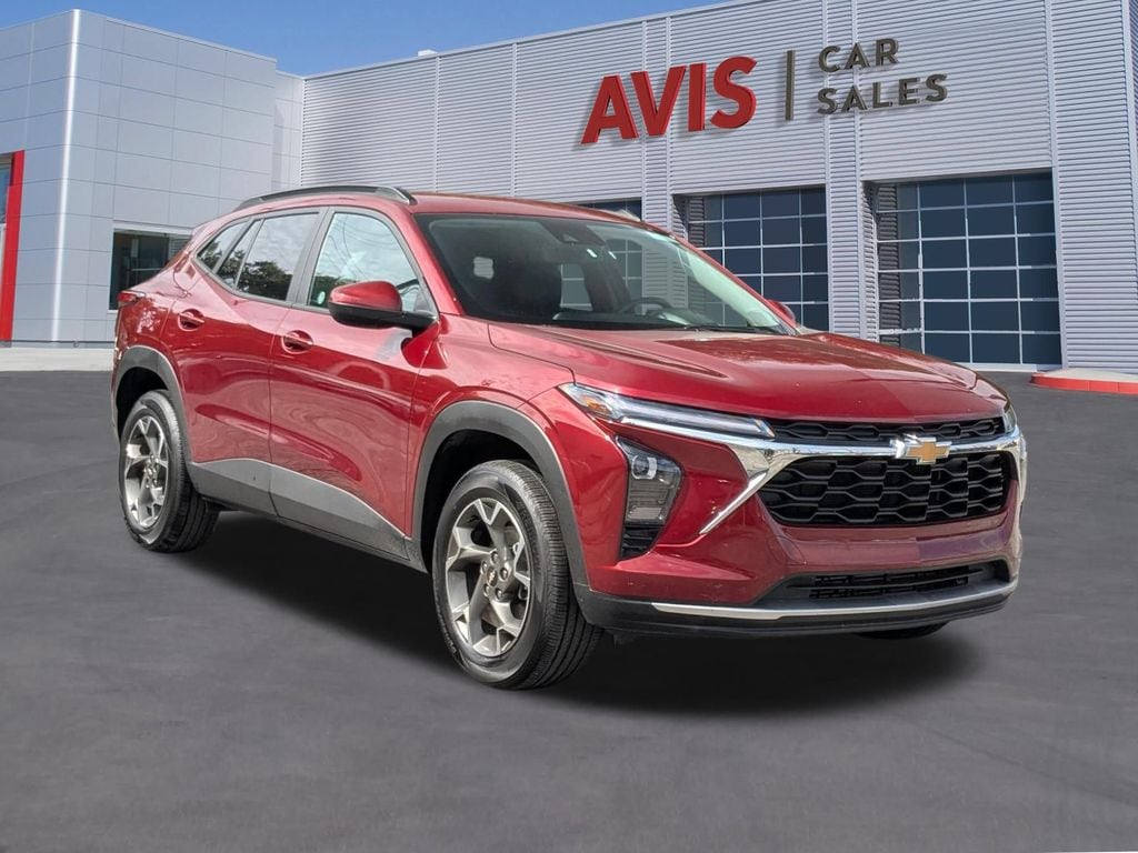 Thumbnail: 2025 Chevrolet Trax - 9