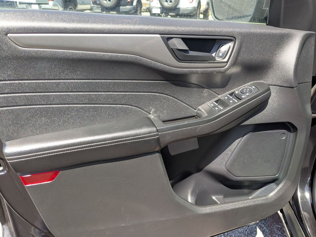 Thumbnail: 2025 Ford Escape - 14