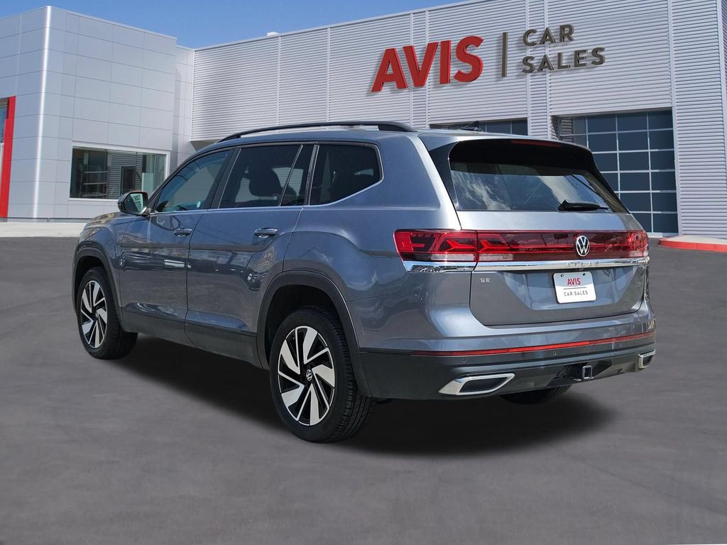 2025 Volkswagen Atlas SE w/Tech - Photo 9