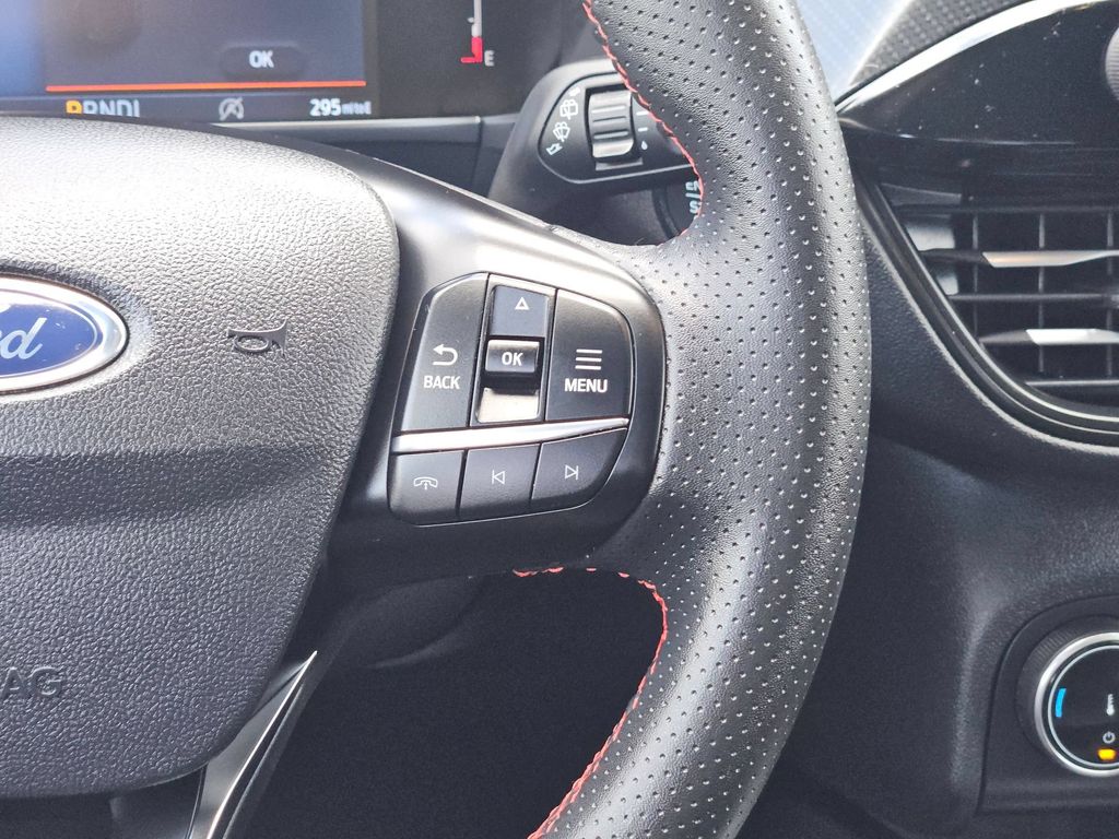 2025 Ford Escape ST-Line - Photo 25
