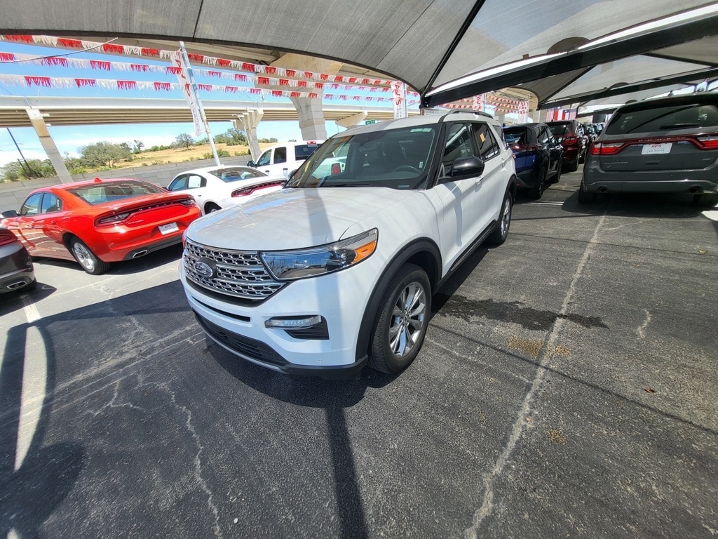 Thumbnail: 2023 Ford Explorer - 4