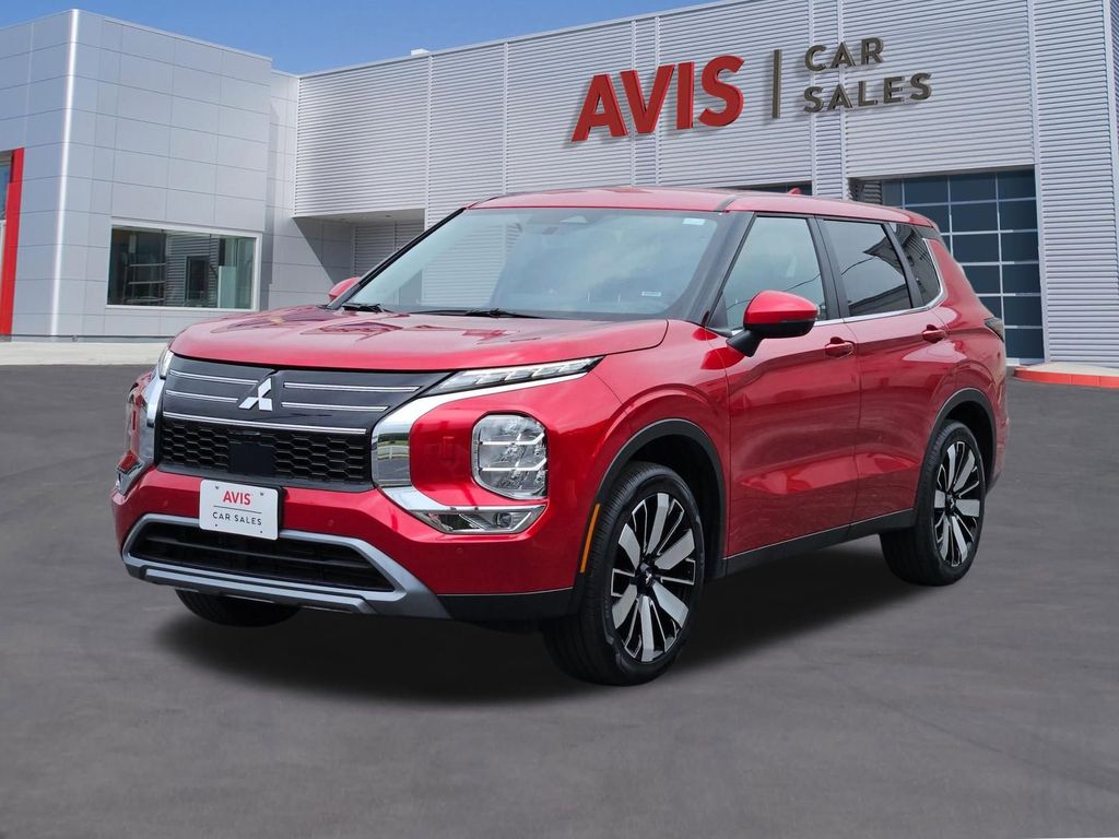 2025 Mitsubishi Outlander SE S-AWC's photo
