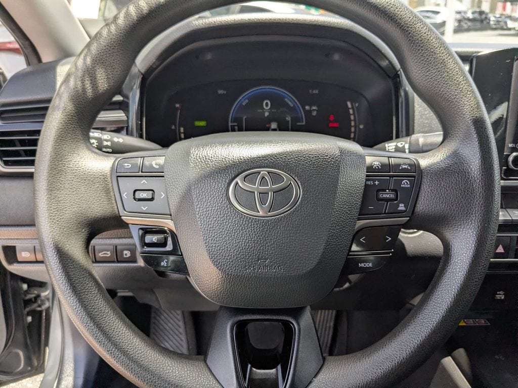 Thumbnail: 2025 Toyota Camry - 16