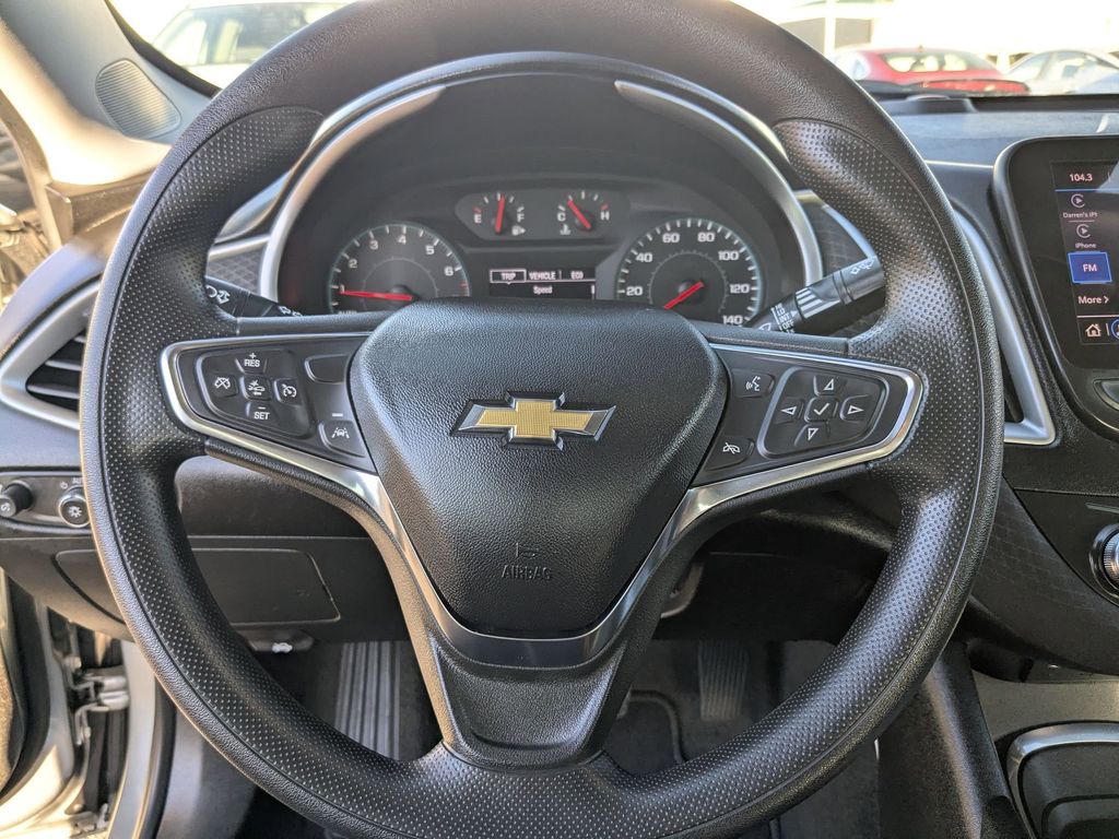 Thumbnail: 2024 Chevrolet Malibu - 18