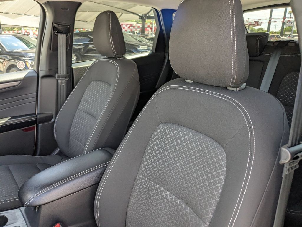 Thumbnail: 2025 Ford Escape - 15