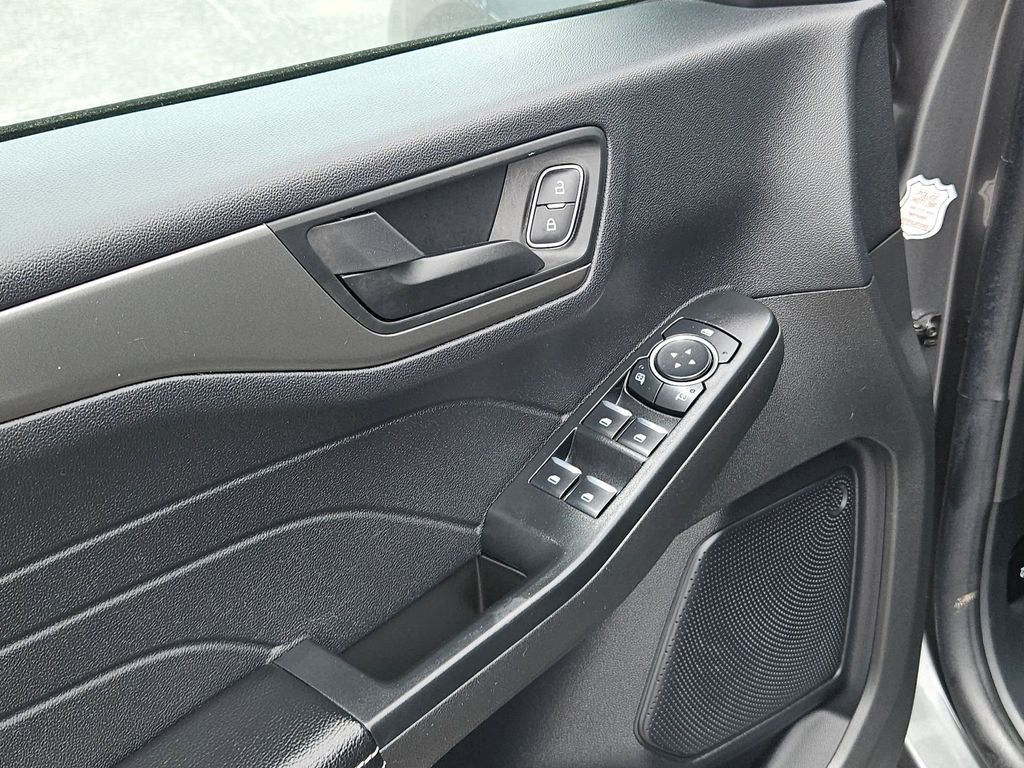 Thumbnail: 2025 Ford Escape - 15