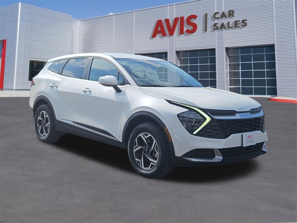 2024 Kia Sportage LX photo 2