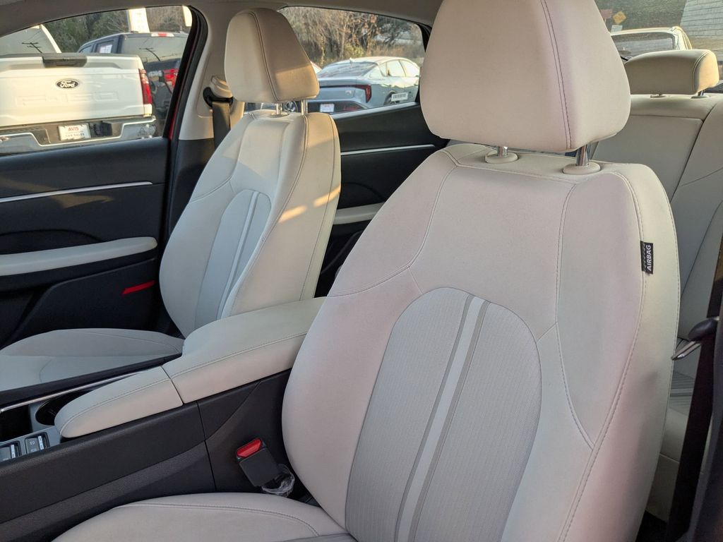 Thumbnail: 2025 Hyundai Sonata - 14