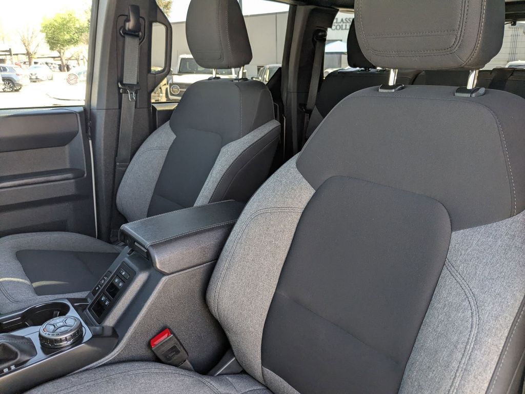 Thumbnail: 2025 Ford Bronco - 14