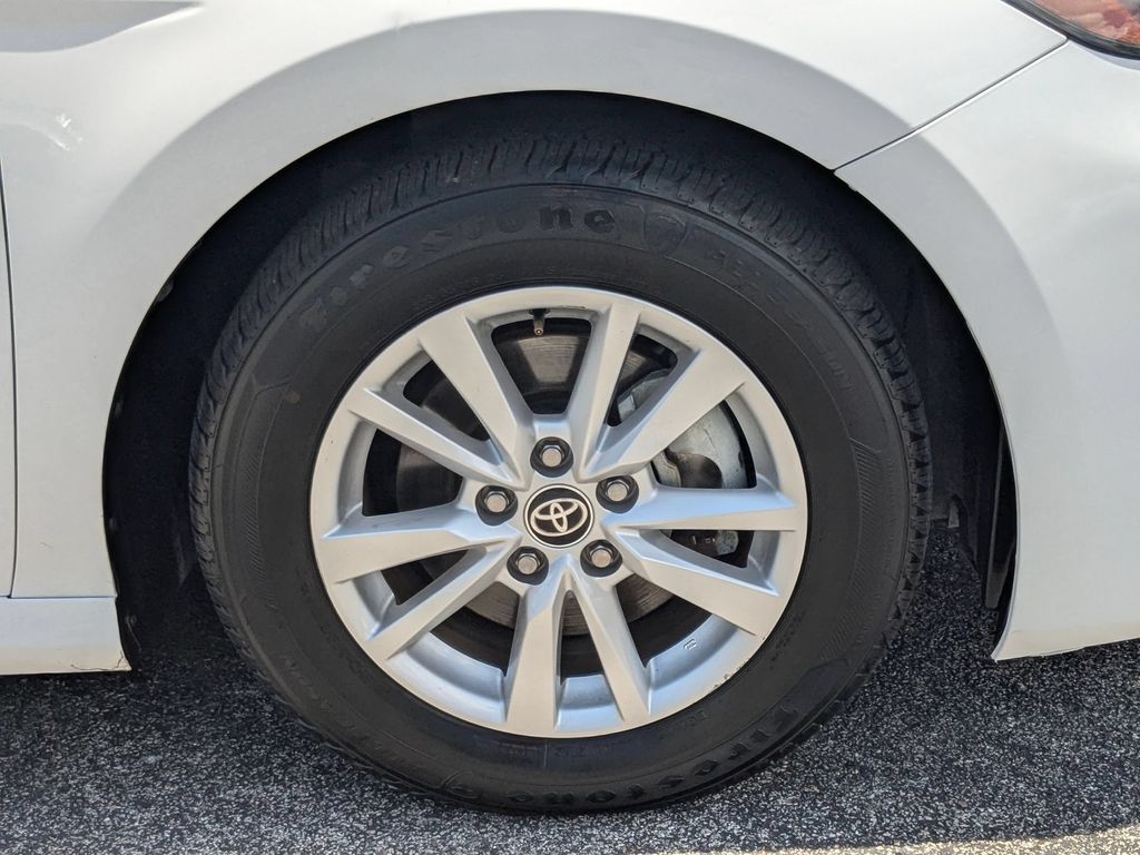 Thumbnail: 2025 Toyota Camry - 29