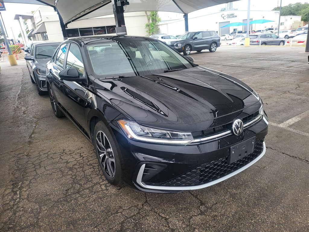 Thumbnail: 2025 Volkswagen Jetta - 2