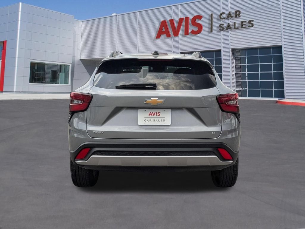 Thumbnail: 2025 Chevrolet Trax - 5