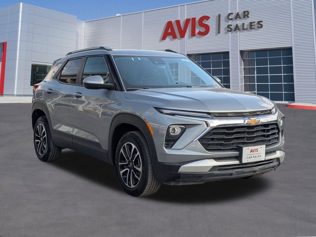 Thumbnail: 2025 Chevrolet TrailBlazer - 9