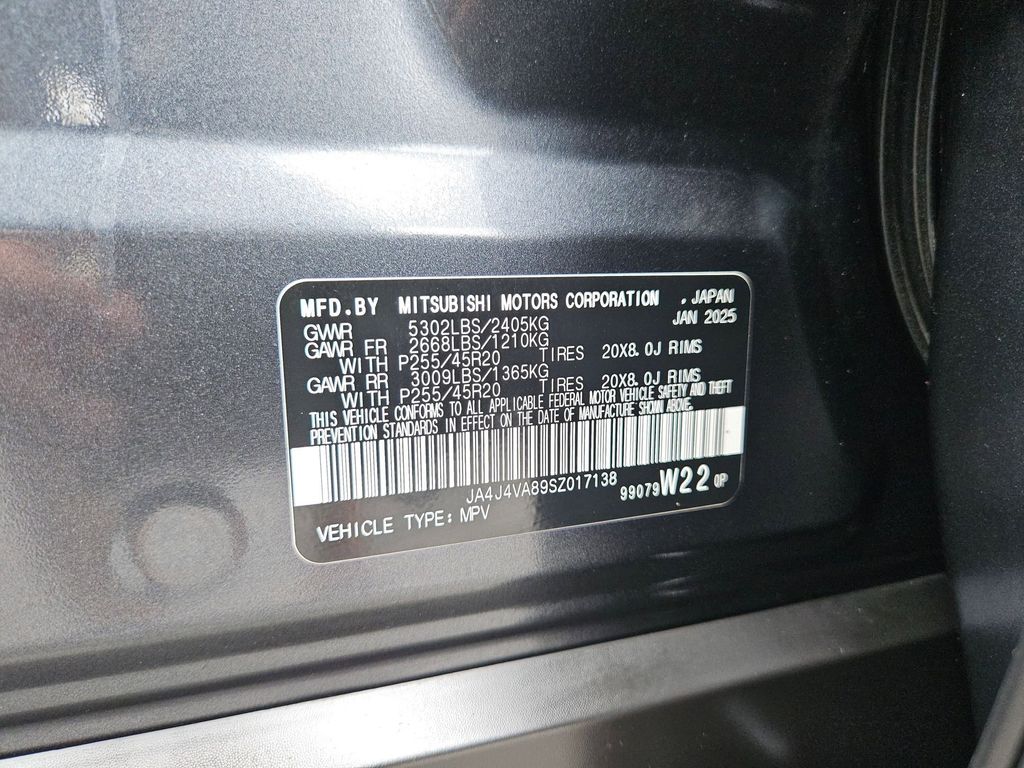 Thumbnail: 2025 Mitsubishi Outlander - 30