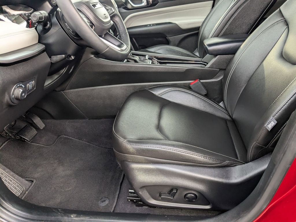 Thumbnail: 2025 Jeep Compass - 11