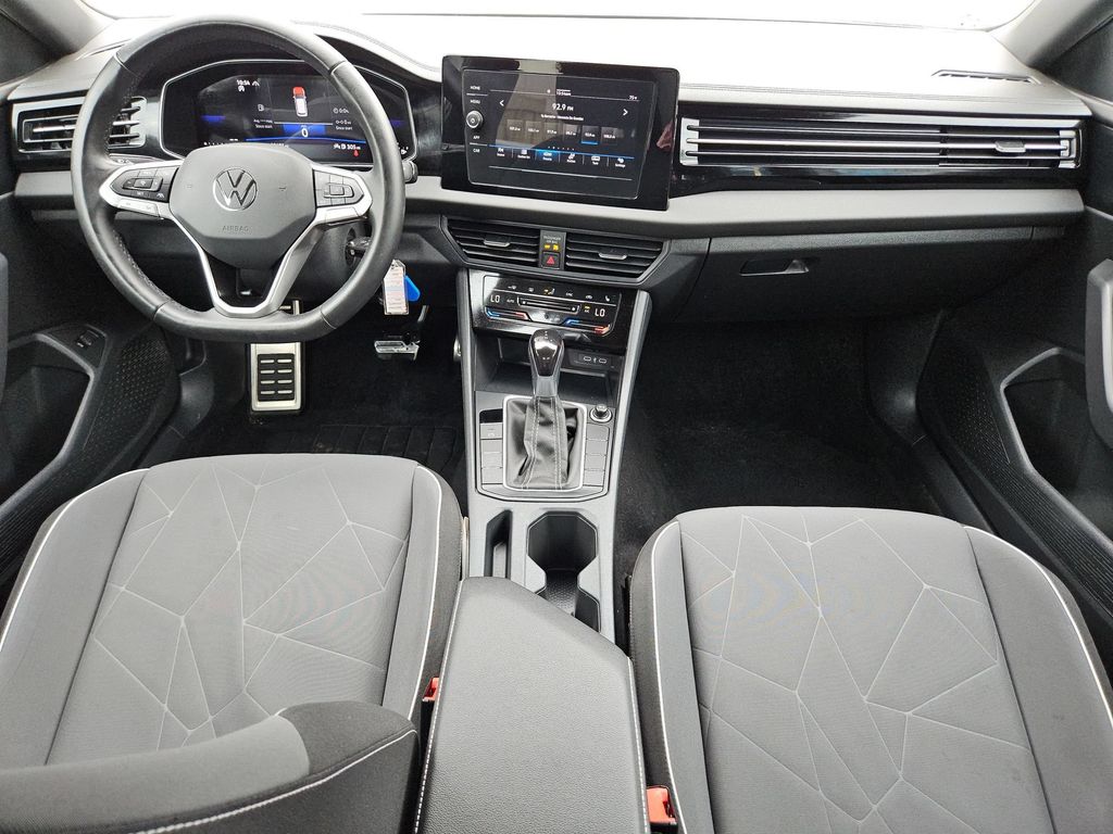 Thumbnail: 2025 Volkswagen Jetta - 19